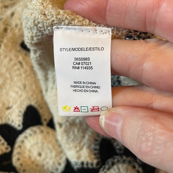 RD Style Cotton Blend Open Stitch Crochet Floral Sweater Cream Black Size XS - Picture 9 of 12